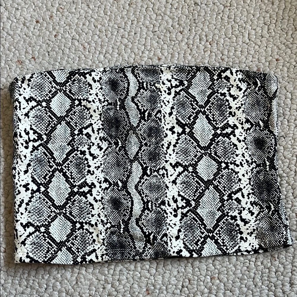 Heart & Hips Black and White Snake Print Tube Top